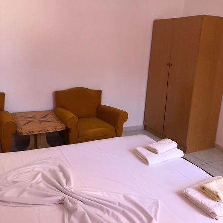 Sotiri Rooms Sarandë Buitenkant foto